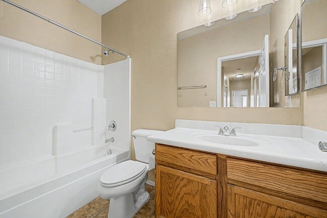 Building Photo - Beautiful Single-Level 3 Bedroom, 2 Bathroom Home in Maricopa