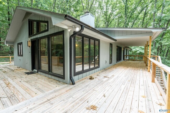 Building Photo - 206 Newcomb Rd