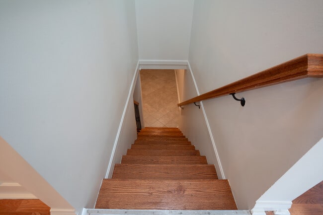 Building Photo - 218 Bramton Rd