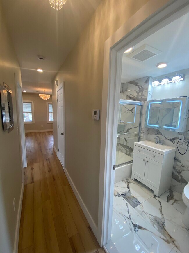 Building Photo - 275 AVENUE B Ave