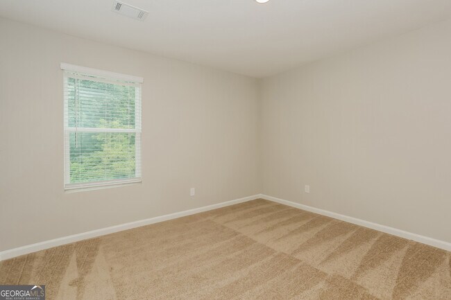 Building Photo - 518 Firethorn Ct