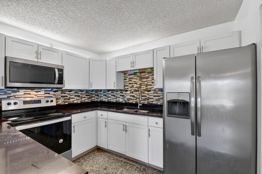 Building Photo - 4723 Sable Pine Cir