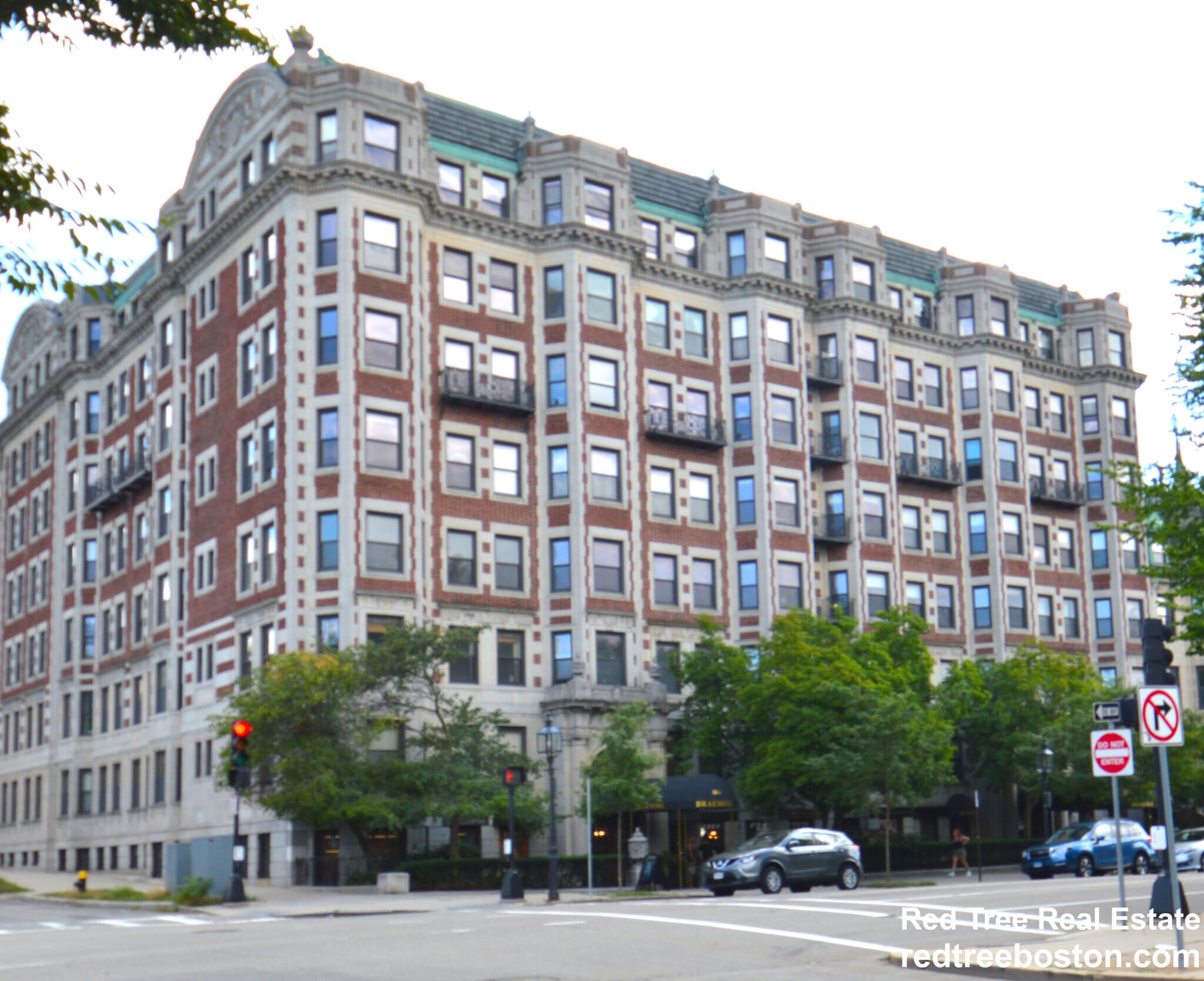 Building Photo - 464 Commonwealth Ave