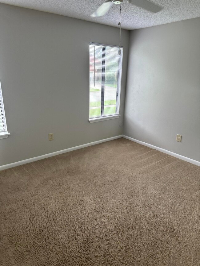 Building Photo - 3590 Sable Palm Ln