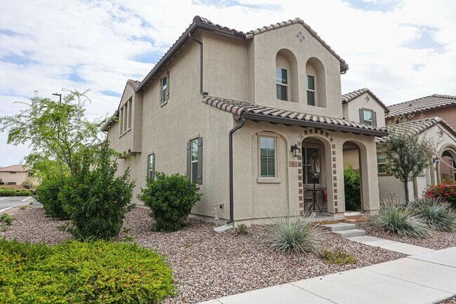 Building Photo - Stunning 4 bedroom, 4 bathroom home in the desirable gated community of Horizon in Chandler