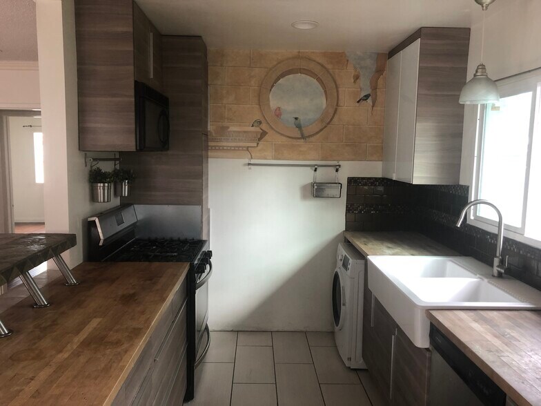 Building Photo - 1424 Berkeley St