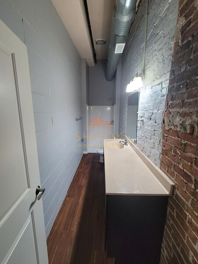 Building Photo - 102 N 3rd St