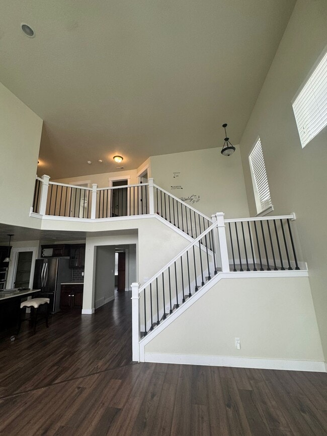 Building Photo - 1109 W Meridian Dr