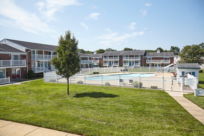 Building Photo - 3401 N Oxford Valley Rd