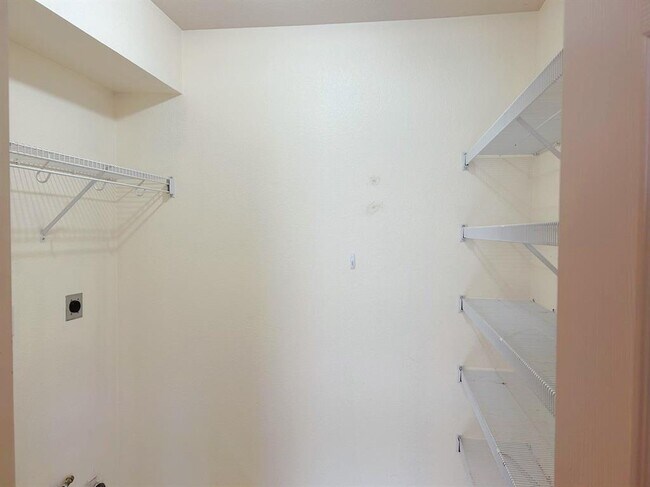 Building Photo - 3589 Rock Shelf Ln