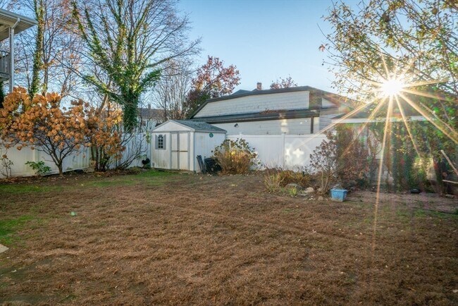 Building Photo - 15 Pembroke St