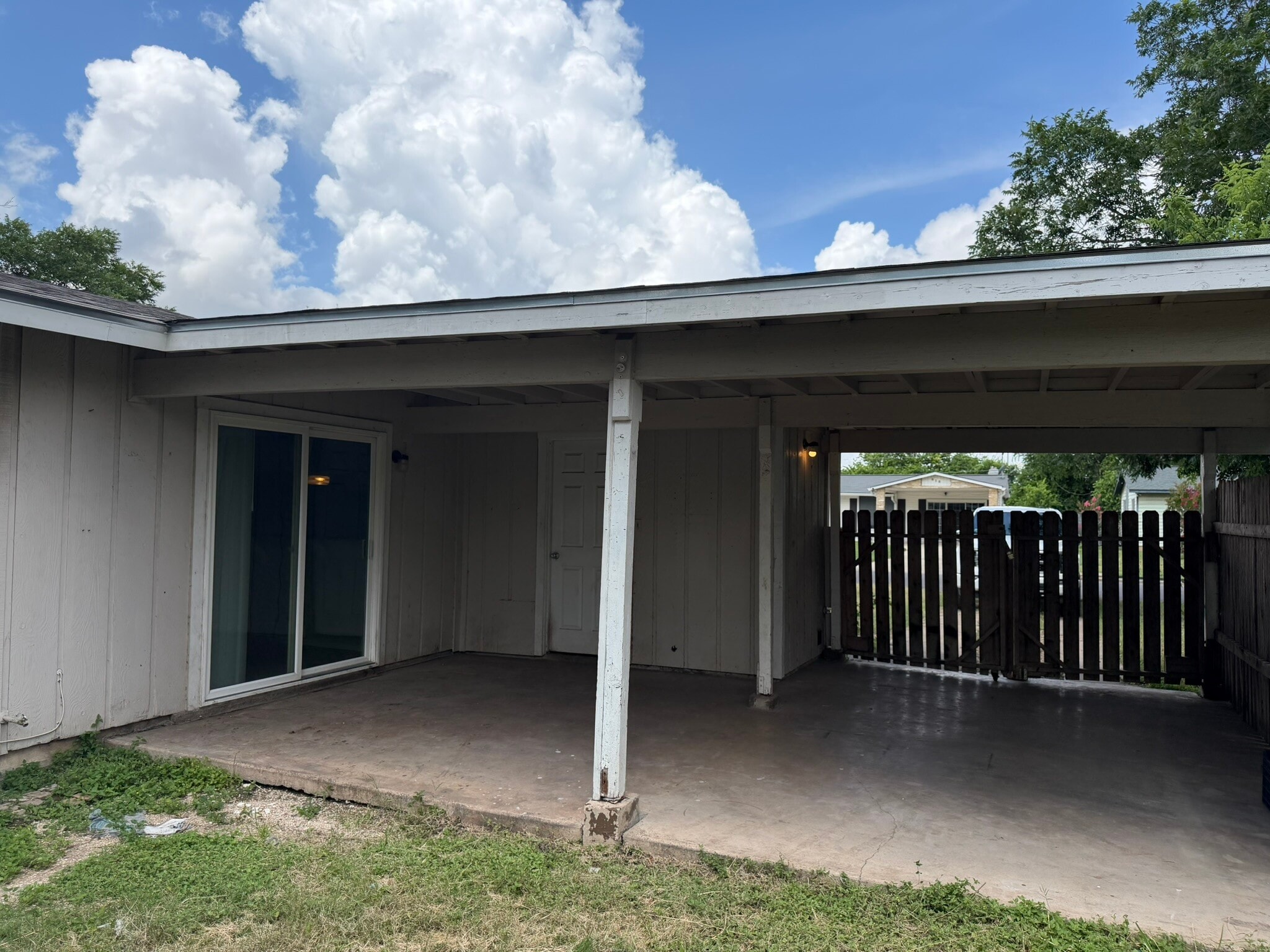 Building Photo - 814 Richland Dr