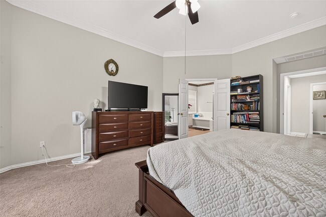 Building Photo - 214 Kentwood Ridge Ct