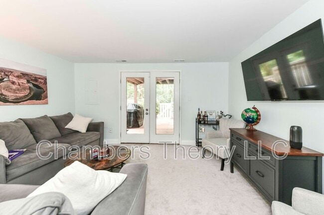 Building Photo - 1661 Fieldthorn Dr