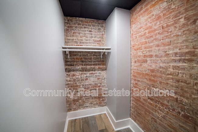 Building Photo - 22 State St