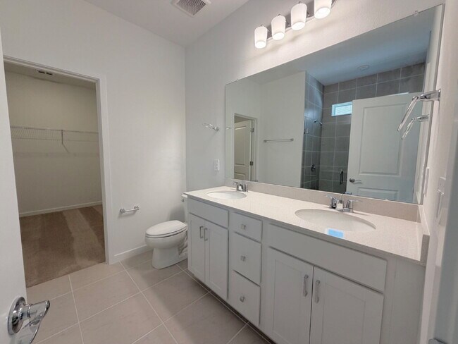 Building Photo - 3935 Big Sky Dr