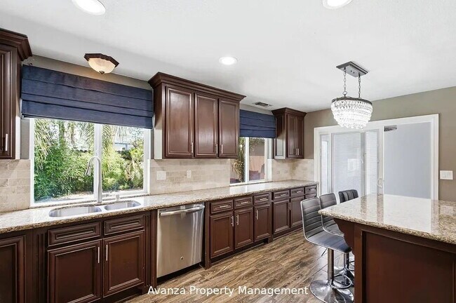 Building Photo - Home for Rent 8735 N. Cedar Ave Unit 151, Fresno, CA 93720 3 Bedroom/2.5 Bath Condo in Fresno (Sh...