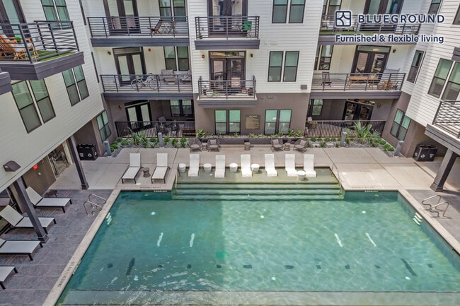 Building Photo - 1401 Art Dilly Dr.