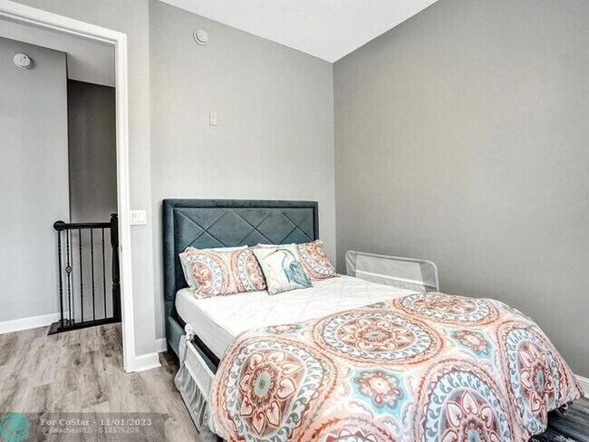 Building Photo - 2925 NW 126th