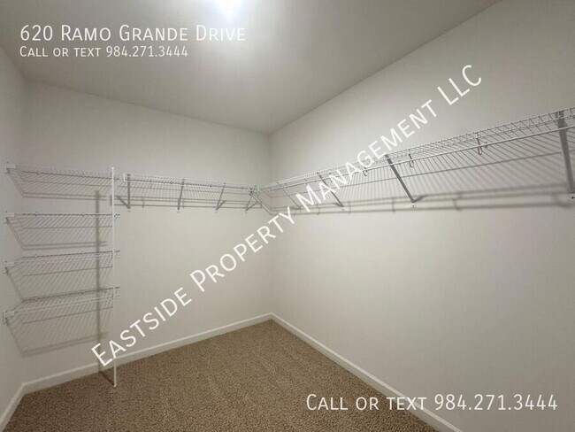 Building Photo - 620 Ramo Grande Dr