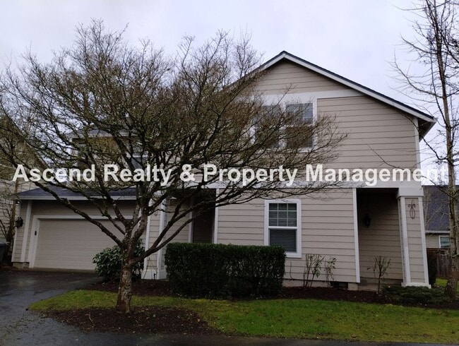 Primary Photo - Spacious Jones Farm Home Next to Park Avai...