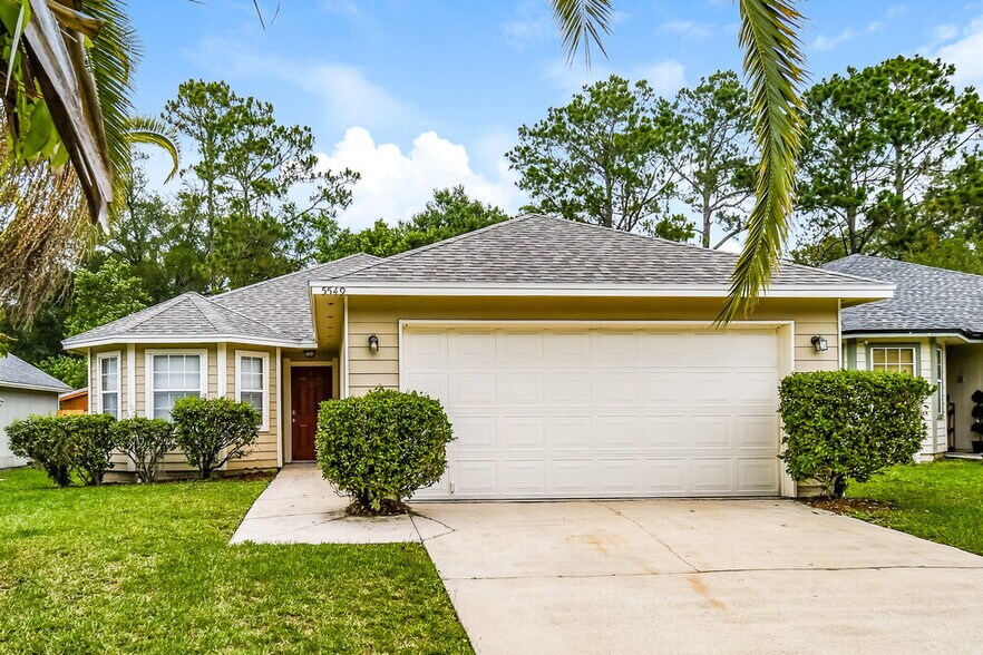 Primary Photo - 5549 Oak Crossing Dr