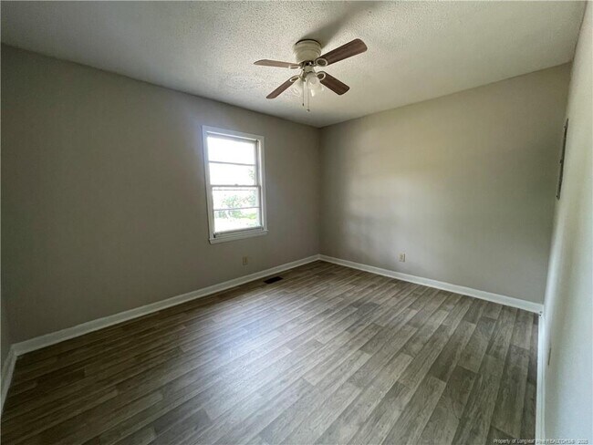 Building Photo - 323 Cadmium Ct