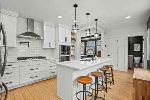 Building Photo - 2754 N Stowell Ave