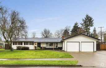 Building Photo - Spacious 3BD/2BA home located in NE Salem