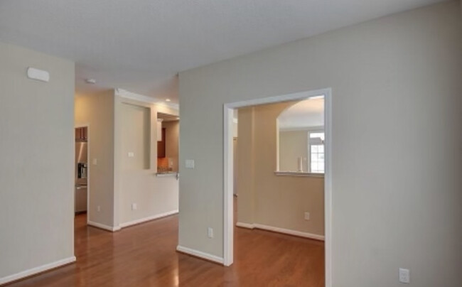 Building Photo - 8440 Highland St