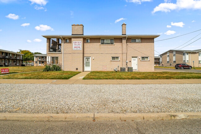 Building Photo - 700 Harrison Blvd