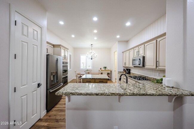 Building Photo - 14383 W Monte Vista Rd