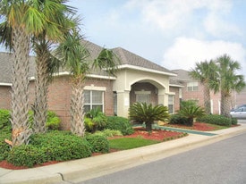 Building Photo - The Reserve Apartments