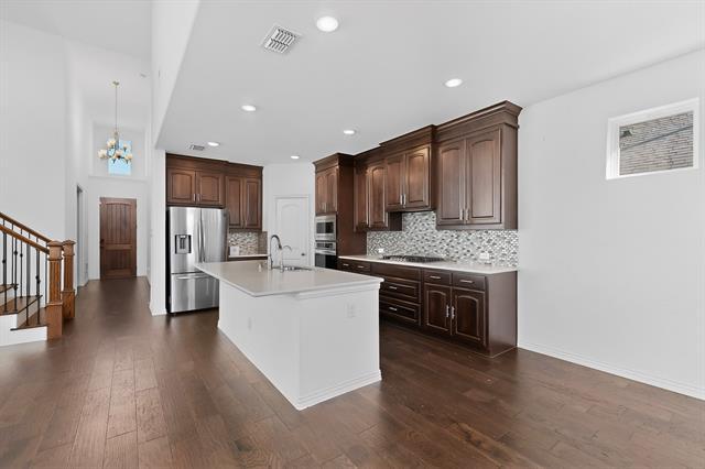 Building Photo - 2249 English Ivy Rd