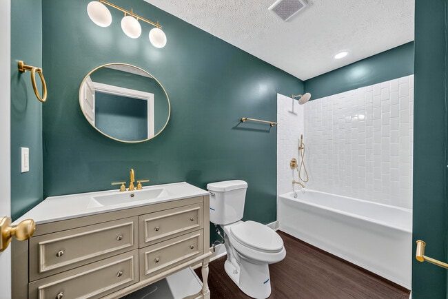 Building Photo - 2807 Beacon Ave