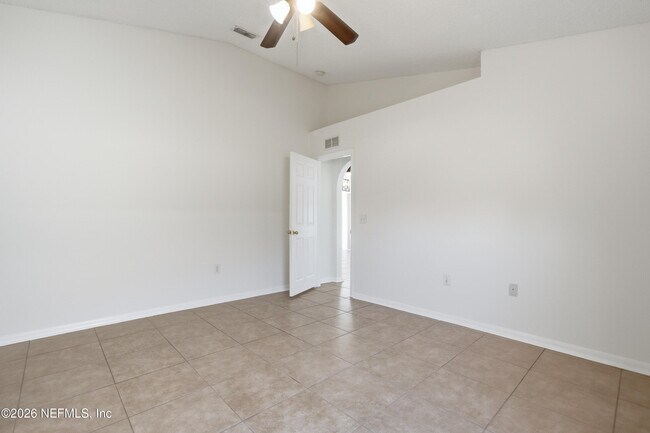 Building Photo - 8451 Oak Crossing Dr W