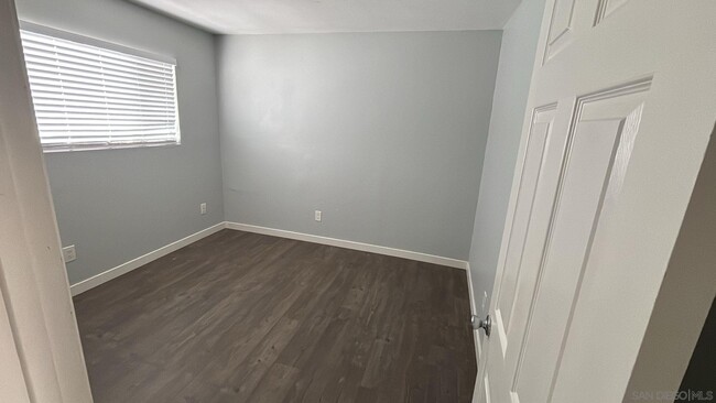 Building Photo - 215 Millar Ave