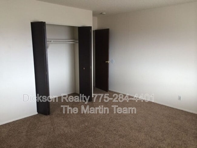 Building Photo - 3285 Gypsum Rd