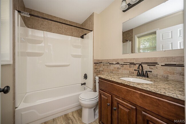 Building Photo - 2941 Park Valley Dr