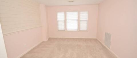 Building Photo - 119 BAYTHORNE-
