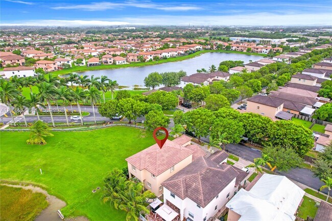 Building Photo - 363 NE 25th Terrace