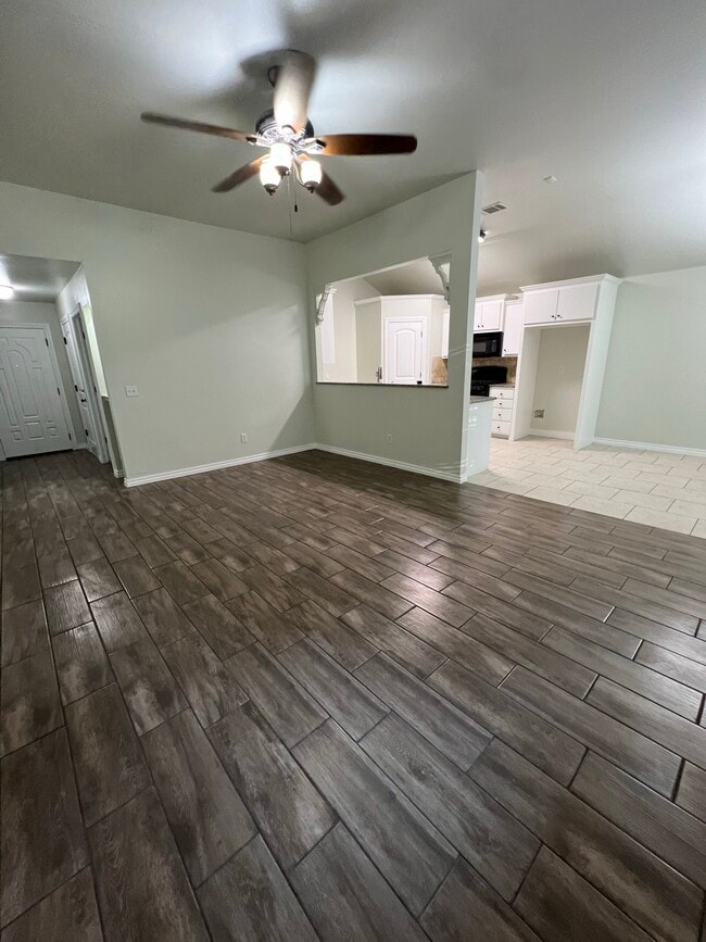 Building Photo - 3104 Woodcrest Creek Dr