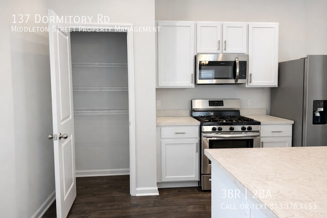 Building Photo - 137 Dormitory Rd