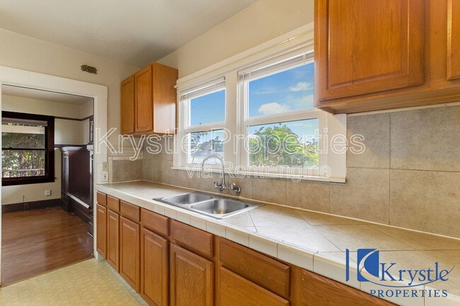 Building Photo - 126 Contra Costa St