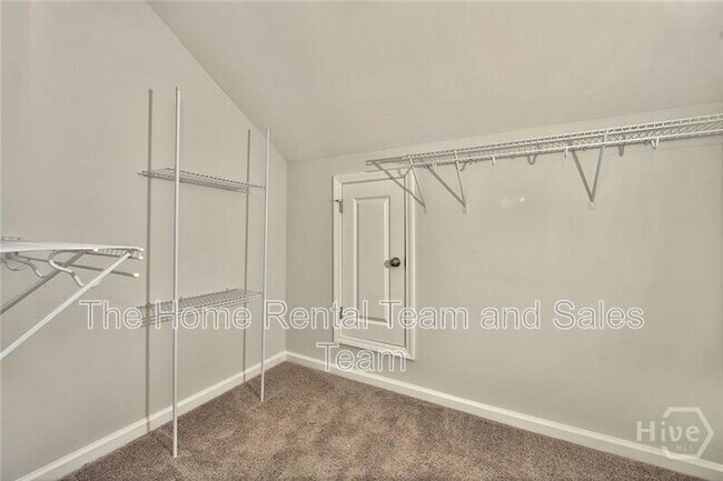 Building Photo - 293 McCrady Dr