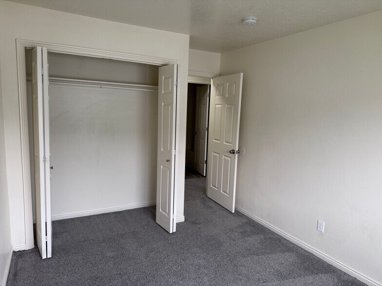 Building Photo - 2505 W 450 N