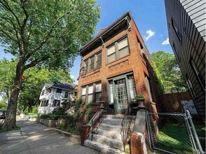 Building Photo - 644 West Side Ave