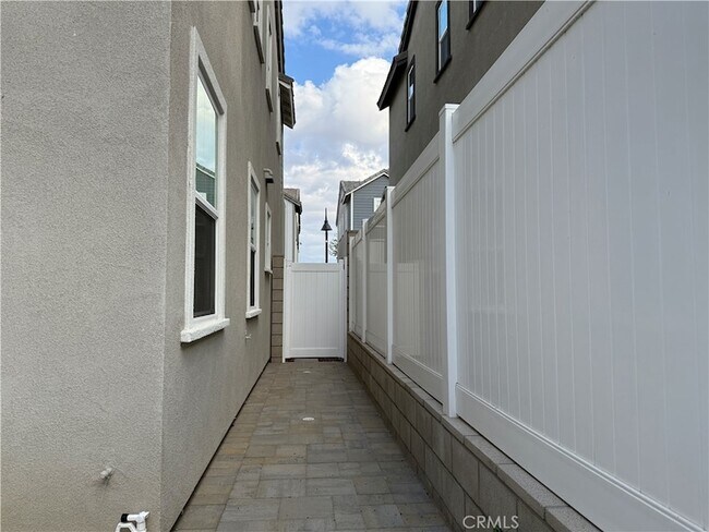 Building Photo - 4217 S Heather Privado