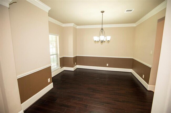 Building Photo - 21325 Kings Guild Ln