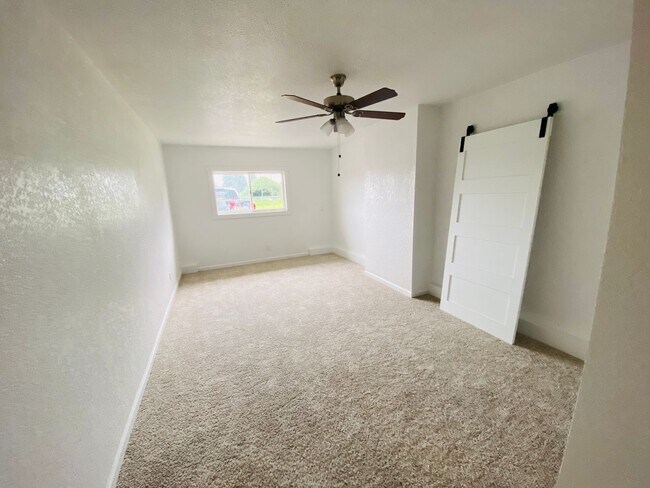 Building Photo - Wilson Duplex